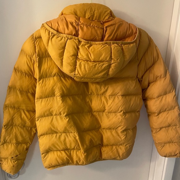 Uniqlo kids Yellow Puffer Jacket - Picture 2 of 6